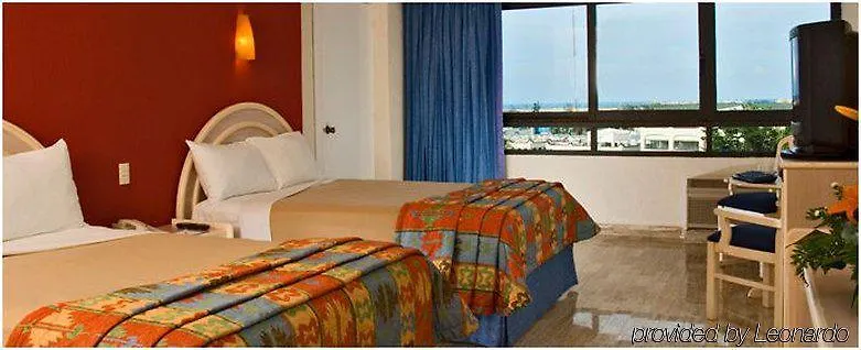 Smart Cancun The Urban Oasis Hotel