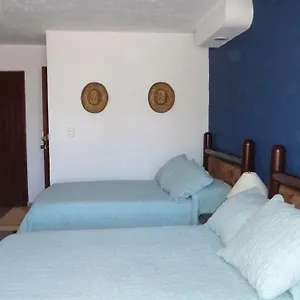 Remodeled Studio In Beachfront Condominium Apartamento