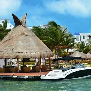 4* Курортный комплекс Sunset Marina & Yacht Club
